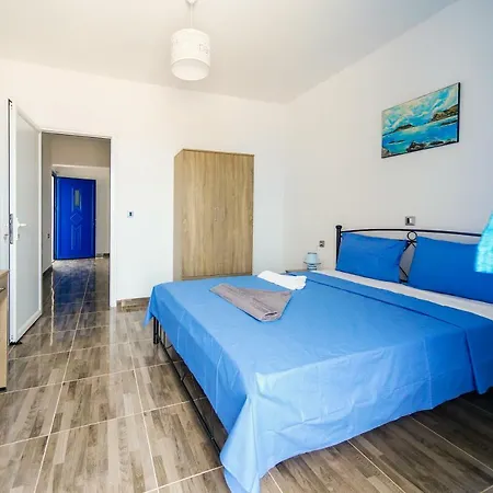 Riva Del Mare Apartment
